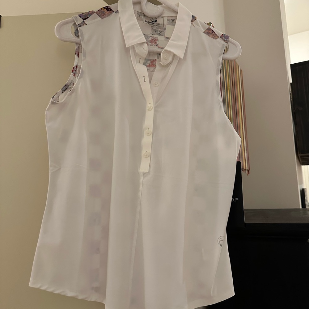 NWT Foray Golf White Sleeveless Top with Floral Accents